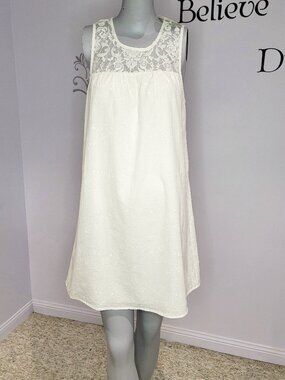 Lots of Love by Speechless Shift Dress Size M